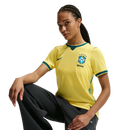 Camisa Brasil Home Feminina 2026 - Amarela